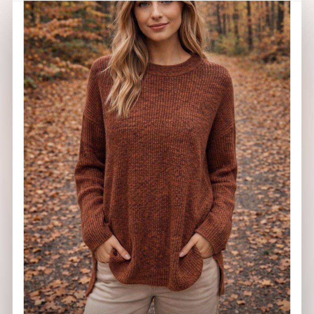 Abercrombie and Fitch Soft a & f ribbed oversized rust sweater size L